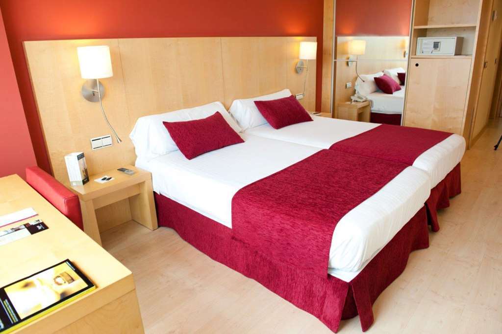 Hotel Sercotel Portales Logroño Cameră foto
